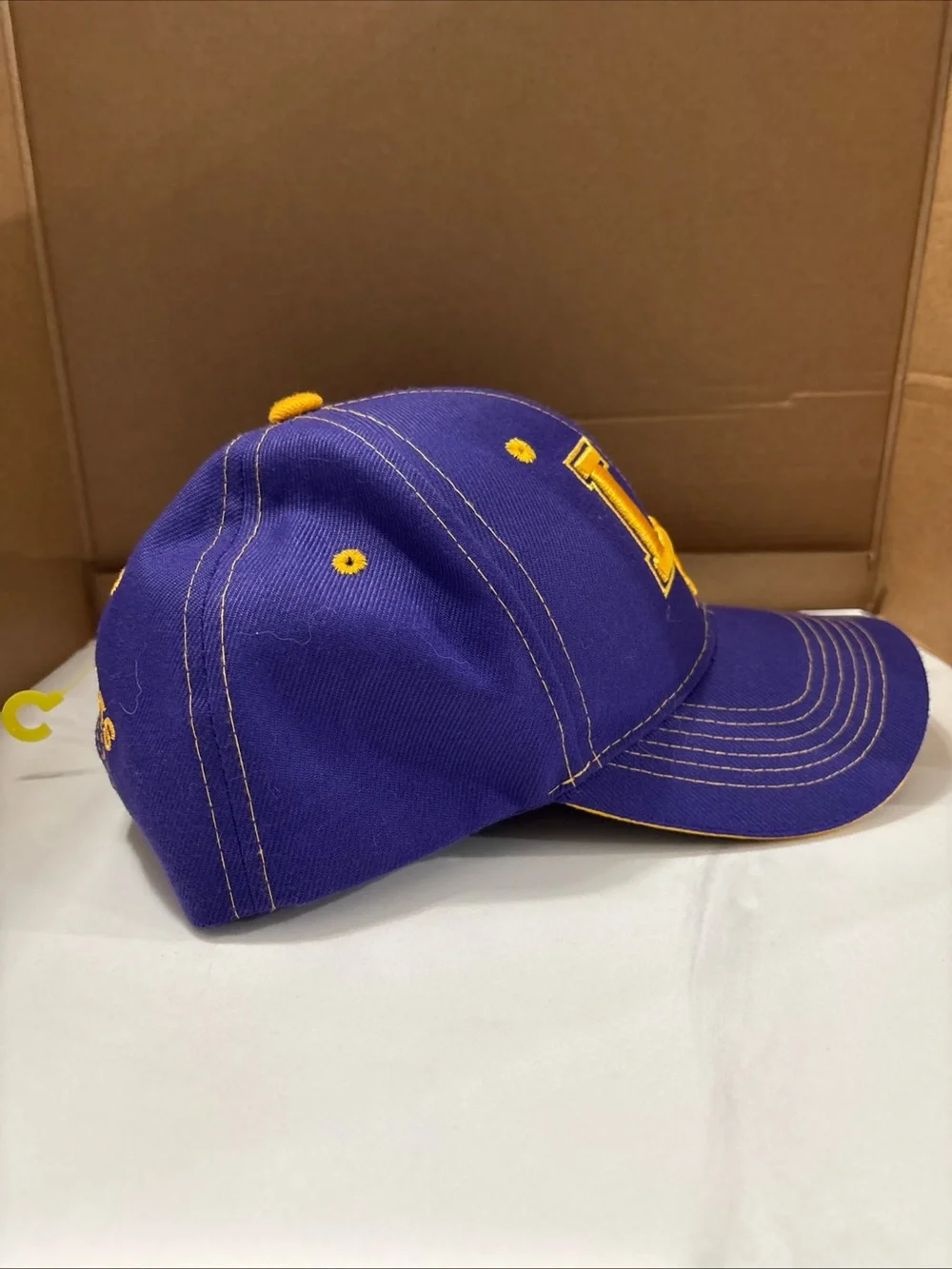 LA Los Angeles Embroidery Logo Mens Purple Yellow Ajustable Cap 100% Polyester